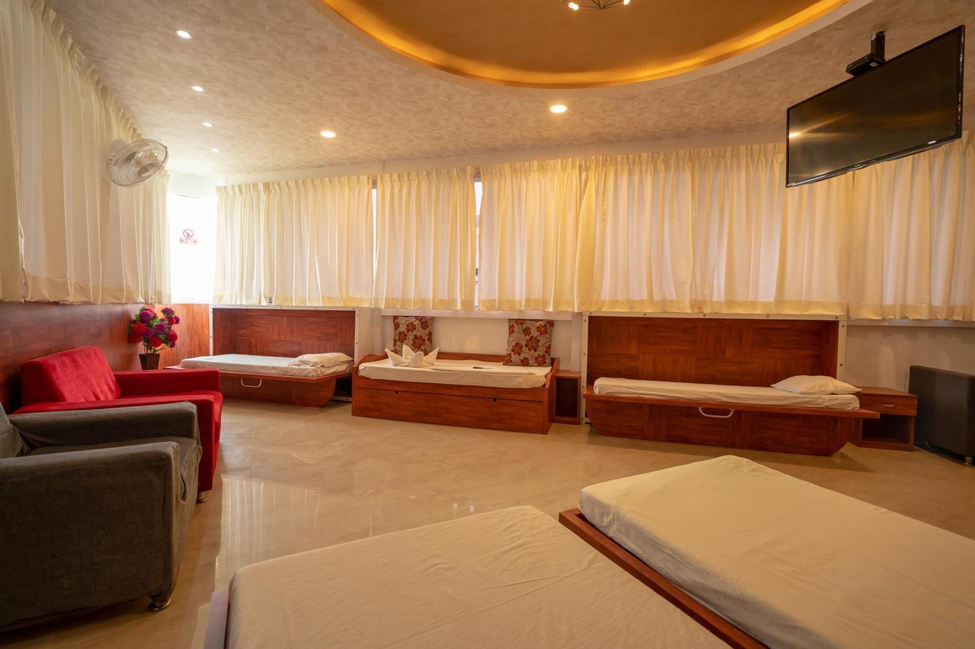 Seasons Suites Koramangala Bangalore Room photo