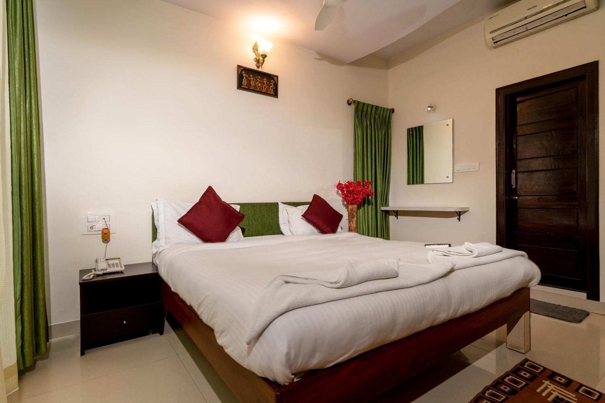 Seasons Suites Koramangala Bangalore Exterior photo