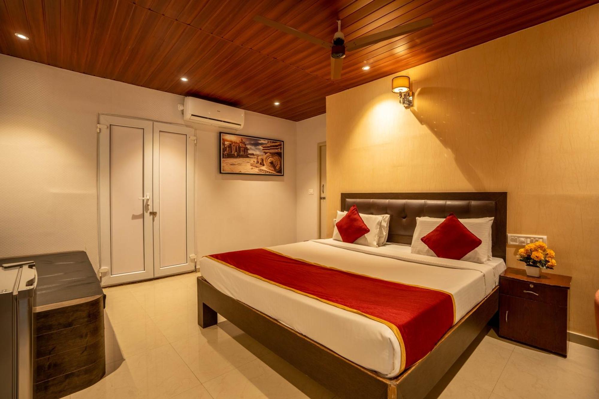 Seasons Suites Koramangala Bangalore Exterior photo