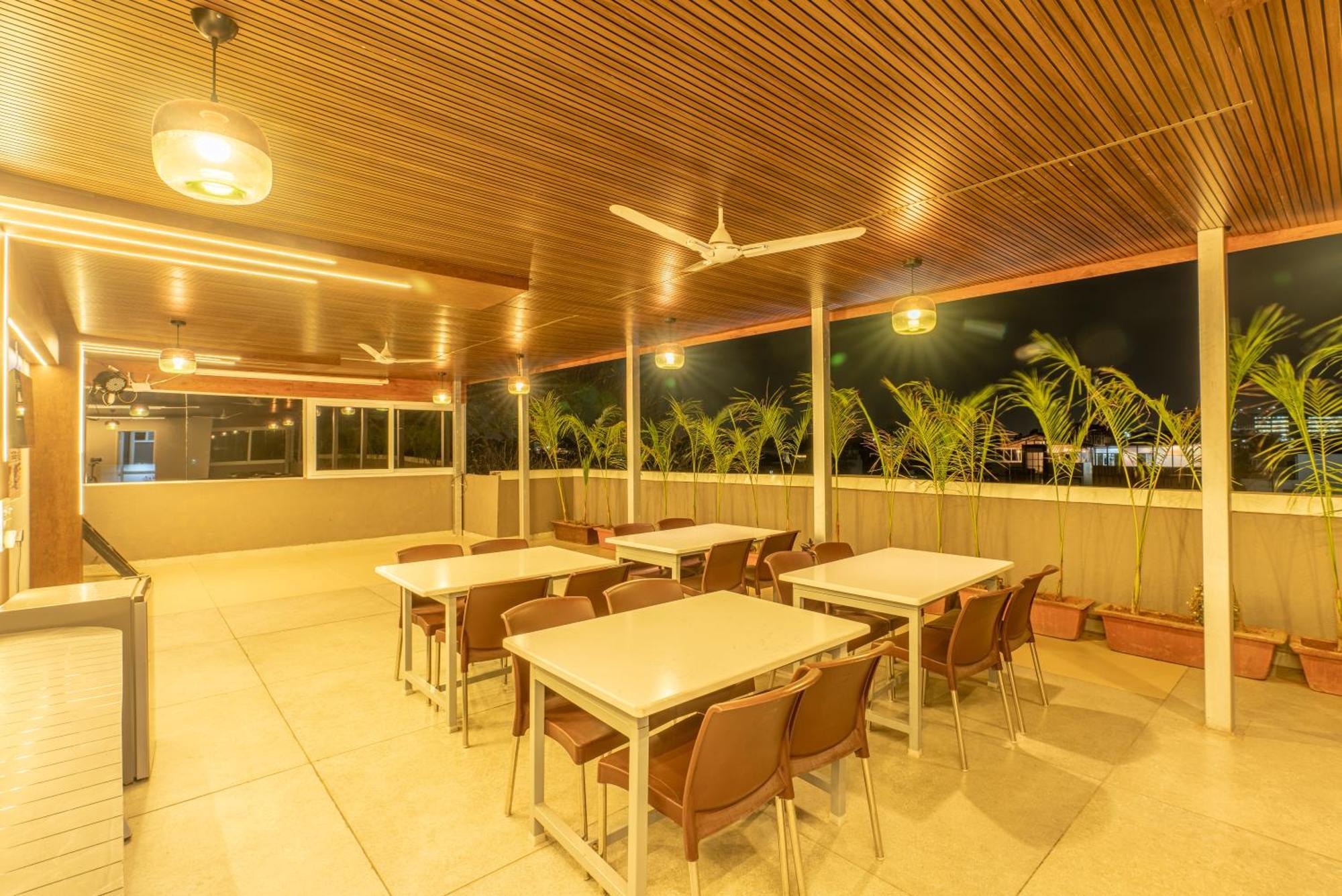 Seasons Suites Koramangala Bangalore Exterior photo