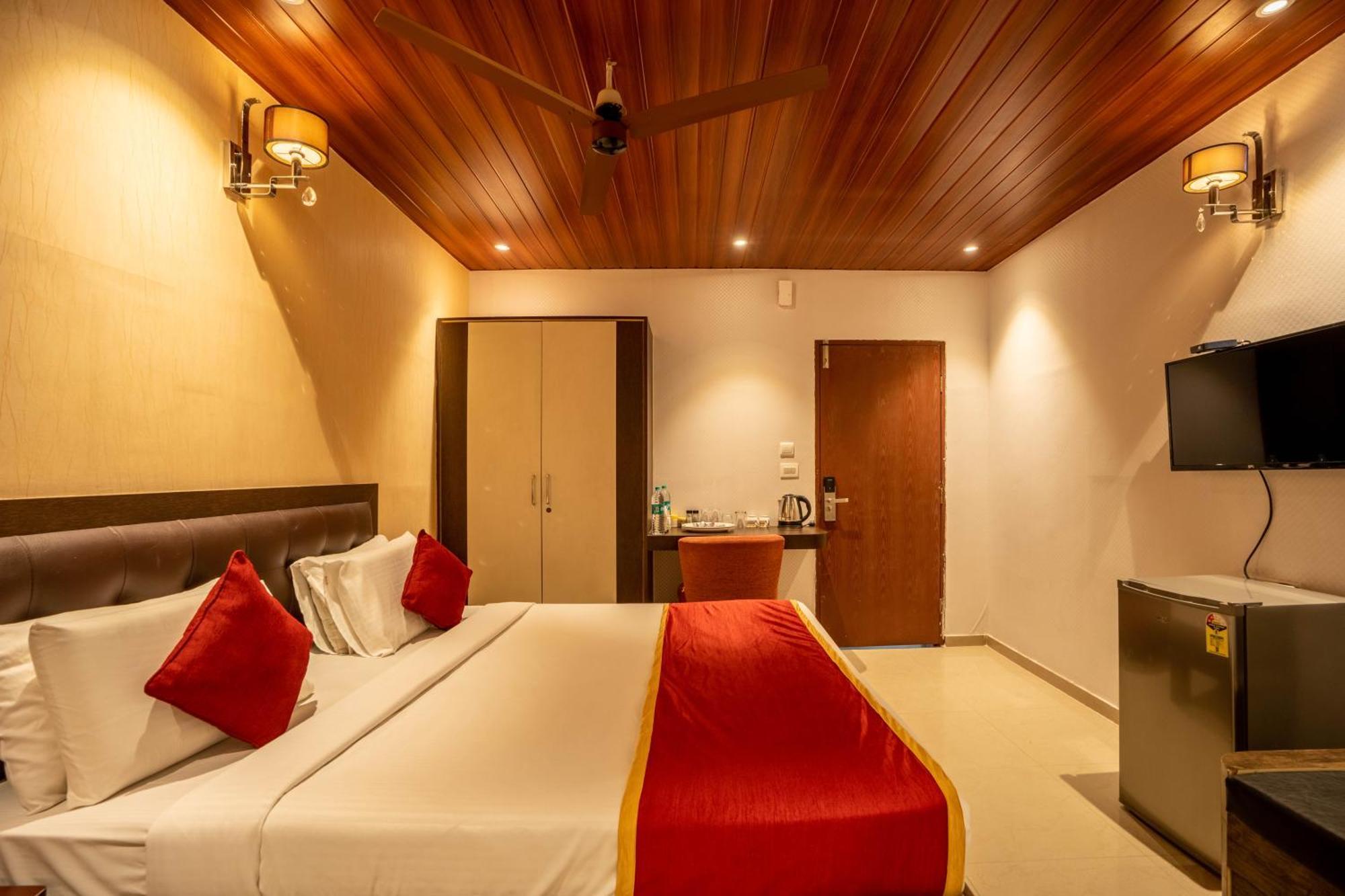 Seasons Suites Koramangala Bangalore Exterior photo
